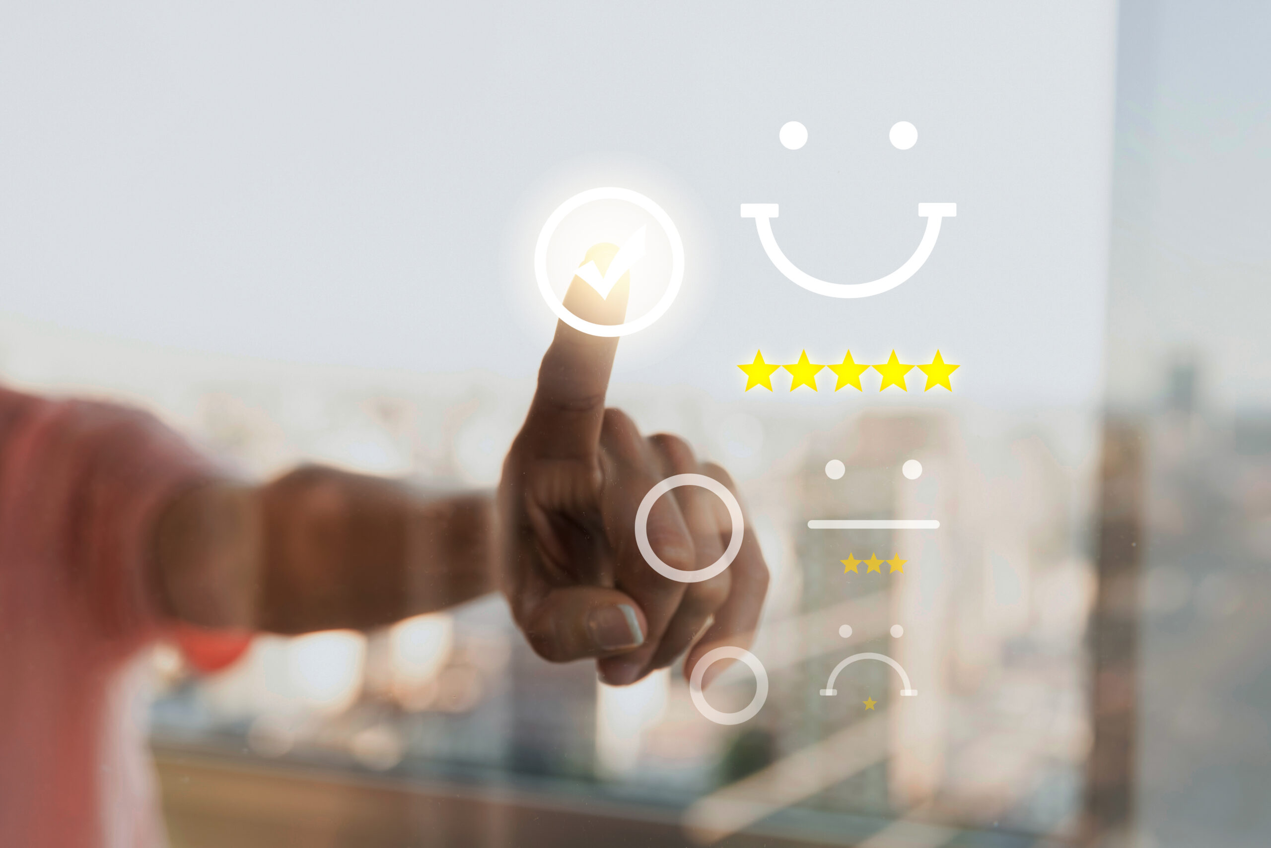 collage-du-concept-d-experience-client-scaled